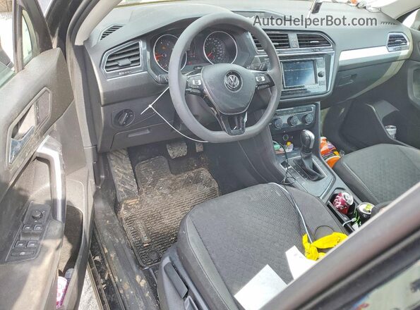 3VV1B7AX9MM019797 2021 VOLKSWAGEN TIGUAN Black Առջևի վահանակի տեսք