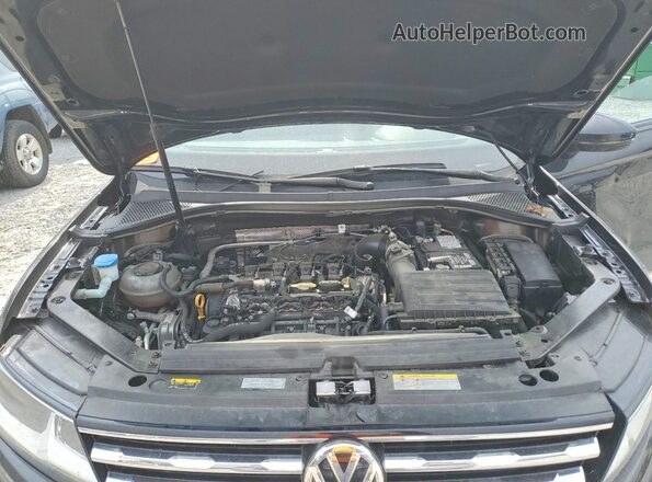 3VV1B7AX9MM019797 2021 VOLKSWAGEN TIGUAN Black Շարժիչի բաժամունքի տեսք
