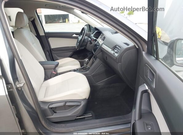 3VV2B7AX0KM091926 2019 VOLKSWAGEN TIGUAN Серый 