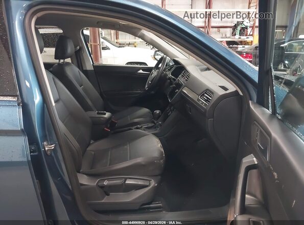 3VV2B7AX2LM080489 2020 VOLKSWAGEN TIGUAN Blue Widok wnętrza z przodu