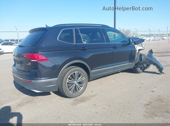 3VV2B7AX3JM037163 2018 VOLKSWAGEN TIGUAN Black 