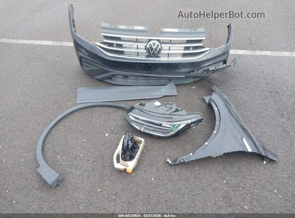 3VV2B7AX3RM187513 2024 VOLKSWAGEN TIGUAN Black 