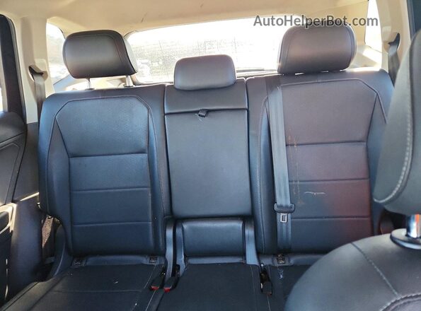 3VV2B7AX4LM093406 2020 VOLKSWAGEN TIGUAN Black Հետևի նստատեղերի տեսք