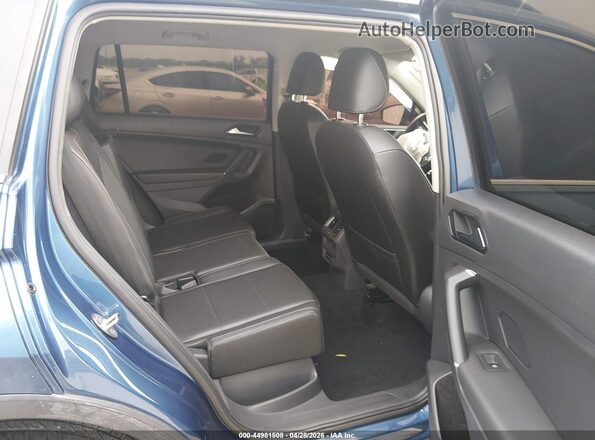 3VV2B7AX5JM092150 2018 VOLKSWAGEN TIGUAN Blue Vista de la etiqueta del VIN