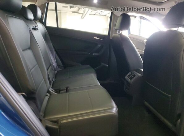 3VV2B7AX6JM066110 2018 VOLKSWAGEN TIGUAN Blue Vista de los asientos traseros