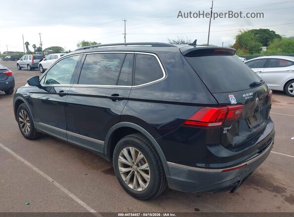 3VV2B7AX6JM088284 2018 VOLKSWAGEN TIGUAN Black 