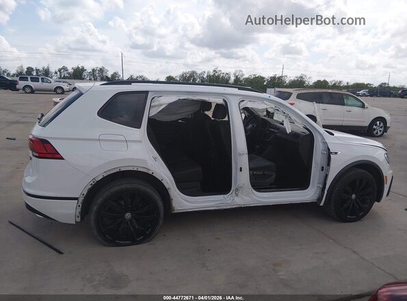 3VV2B7AX6LM110450 2020 VOLKSWAGEN TIGUAN White Vista interior trasera