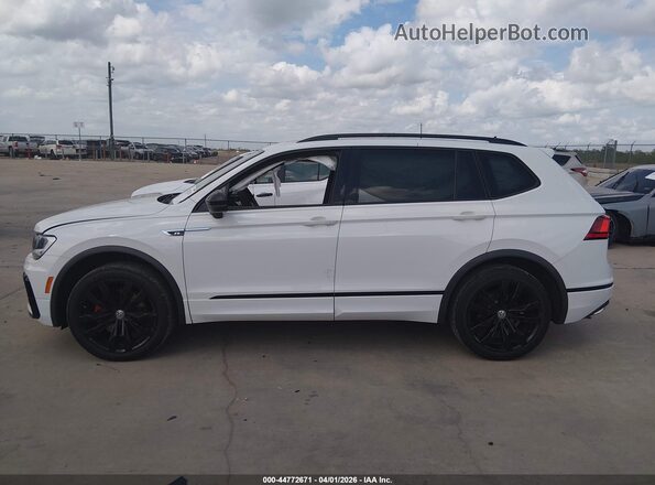 3VV2B7AX6LM110450 2020 VOLKSWAGEN TIGUAN White Vista interior de 360 grados