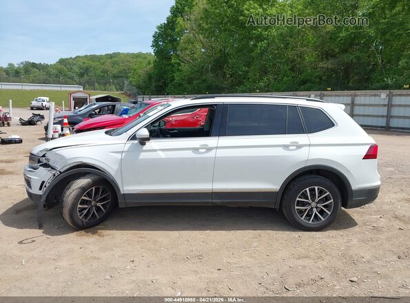 3VV2B7AX7JM198406 2018 VOLKSWAGEN TIGUAN White Widok wnętrza 360 stopni