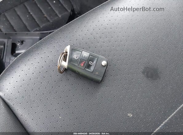 3VV2B7AX7MM025425 2021 VOLKSWAGEN TIGUAN Blue წინა პანელის ხედი