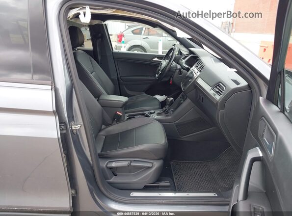 3VV2B7AX8KM097781 2019 VOLKSWAGEN TIGUAN Gray Vista interior delantera