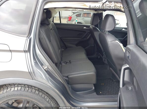 3VV2B7AX8KM097781 2019 VOLKSWAGEN TIGUAN Gray Vista de la etiqueta del VIN