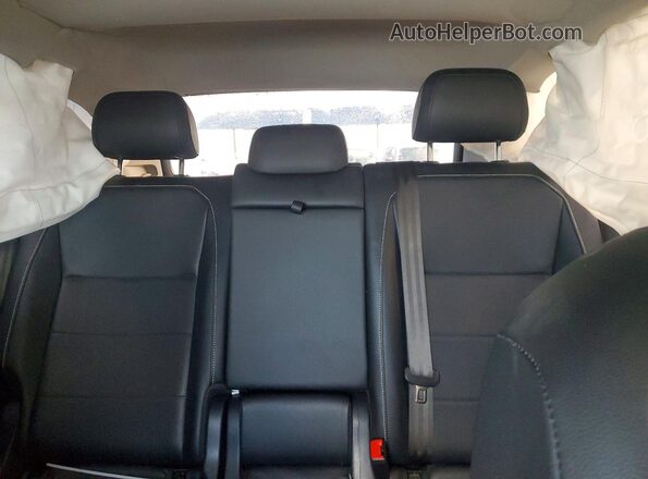 3VV2B7AX8MM003773 2021 VOLKSWAGEN TIGUAN Black Հետևի նստատեղերի տեսք