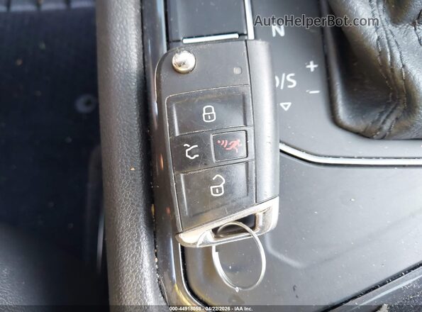 3VV3B7AX0LM146848 2020 VOLKSWAGEN TIGUAN Серый Вид панели приборов