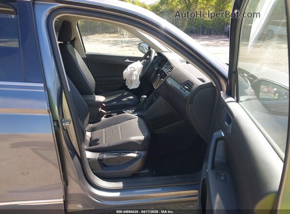 3VV3B7AX1LM081556 2020 VOLKSWAGEN TIGUAN Gray 