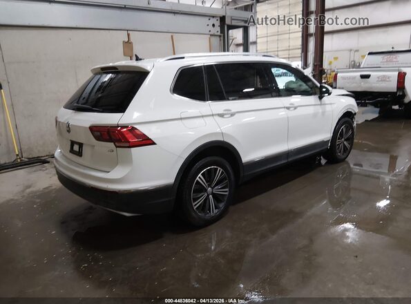 3VV3B7AX2JM039782 2018 VOLKSWAGEN TIGUAN White Tył prawy