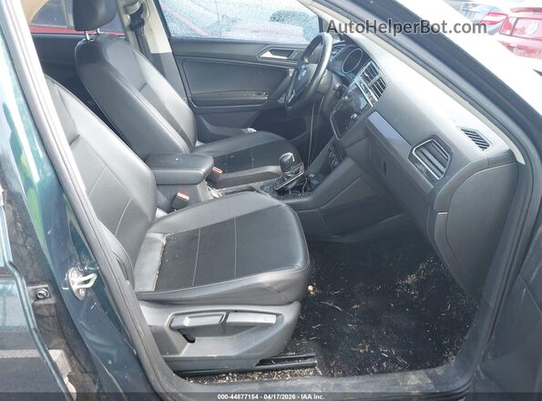 3VV3B7AX2KM144047 2019 VOLKSWAGEN TIGUAN Зеленый Вид салона спереди