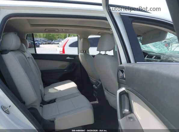 3VV3B7AX3JM161647 2018 VOLKSWAGEN TIGUAN Белый 