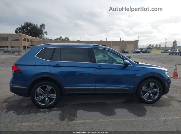 3VV3B7AX3LM006101 2020 VOLKSWAGEN TIGUAN Blue Rear interior view