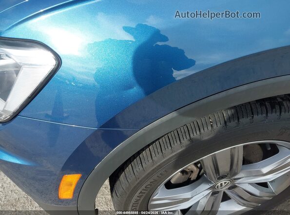 3VV3B7AX3LM006101 2020 VOLKSWAGEN TIGUAN Blue Front view