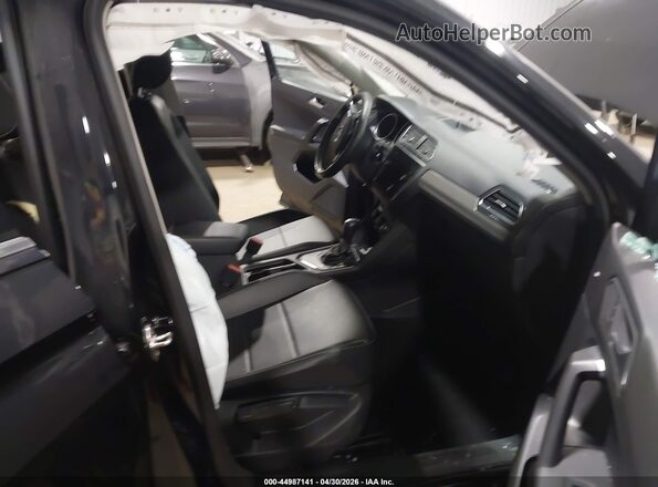 3VV3B7AX3MM104594 2021 VOLKSWAGEN TIGUAN Black 