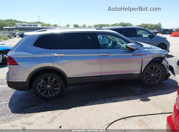 3VV3B7AX3NM080685 2022 VOLKSWAGEN TIGUAN Silver Vista interior trasera