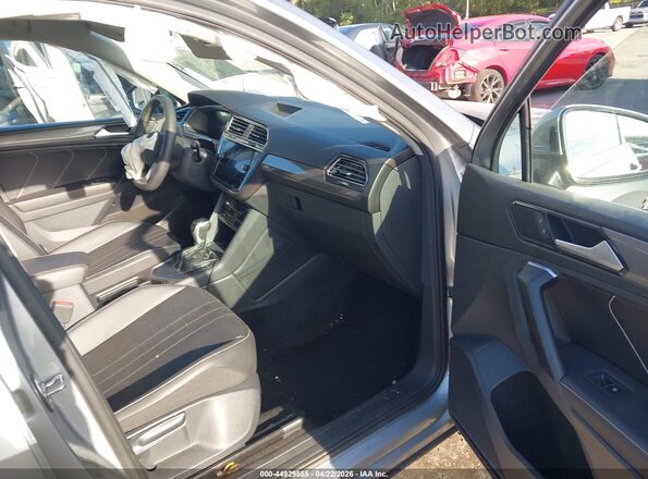 3VV3B7AX3PM090460 2023 VOLKSWAGEN TIGUAN Silver 