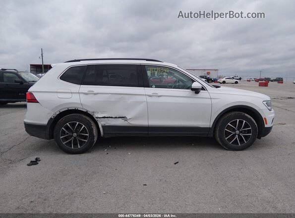 3VV3B7AX5MM135507 2021 VOLKSWAGEN TIGUAN White Вид задньої частини салону