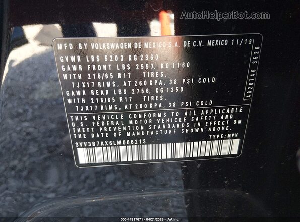 3VV3B7AX6LM066213 2020 VOLKSWAGEN TIGUAN Black Vista del compartimento del motor