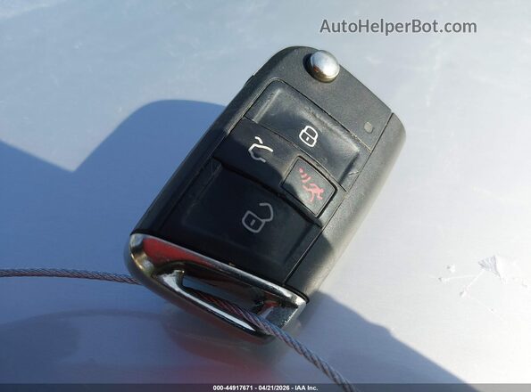 3VV3B7AX6LM066213 2020 VOLKSWAGEN TIGUAN Black Vista del salpicadero