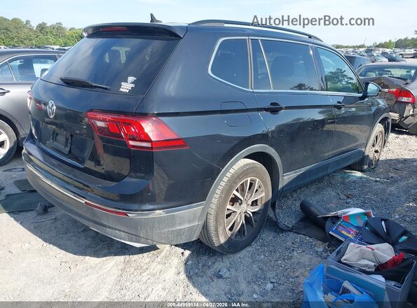 3VV3B7AX6LM138236 2020 VOLKSWAGEN TIGUAN Black Tył prawy