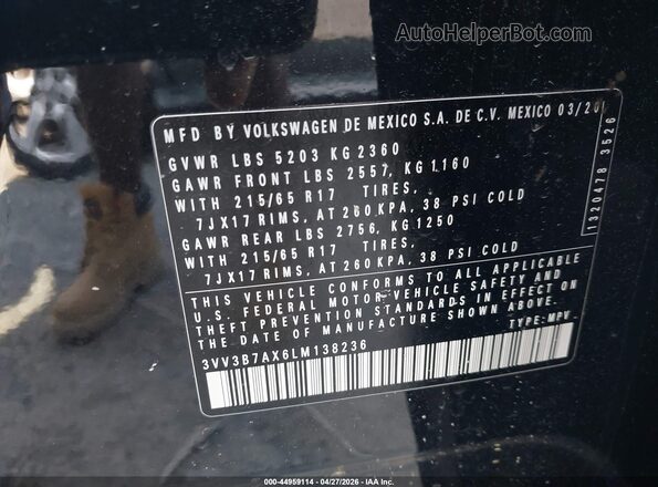 3VV3B7AX6LM138236 2020 VOLKSWAGEN TIGUAN Black Widok komory silnika