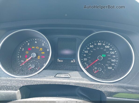 3VV3B7AX6LM138236 2020 VOLKSWAGEN TIGUAN Black Widok tylnych siedzeń