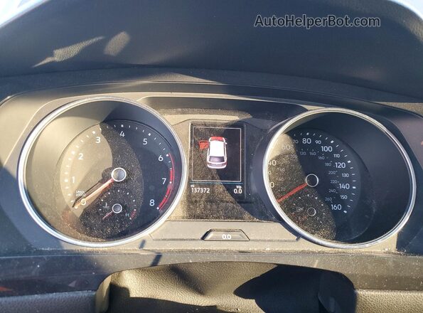 3VV3B7AX7JM199818 2018 VOLKSWAGEN TIGUAN Black Սարքավորումների վահանակի տեսք