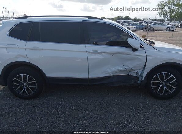 3VV3B7AX7LM019899 2020 VOLKSWAGEN TIGUAN White Սալոնի հետևի տեսք