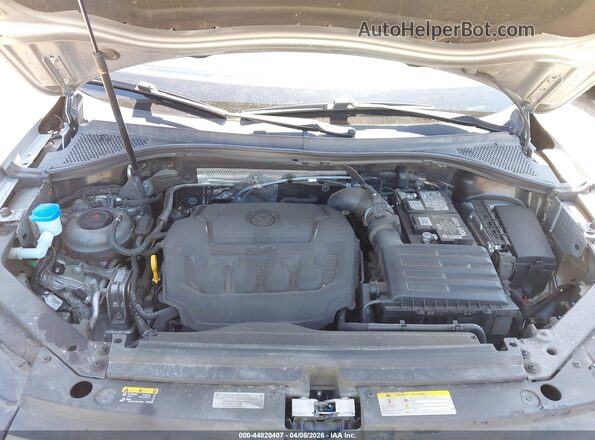 3VV3B7AX7LM167776 2020 VOLKSWAGEN TIGUAN Silver Widok z tyłu