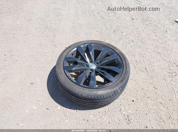 3VV3B7AX7LM167776 2020 VOLKSWAGEN TIGUAN Silver Widok zestawu wskaźników