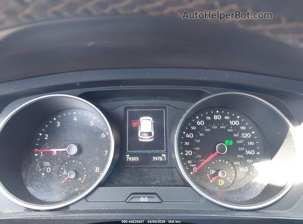 3VV3B7AX7LM167776 2020 VOLKSWAGEN TIGUAN Silver Widok tylnych siedzeń