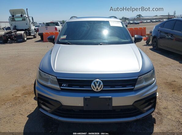 3VV3B7AX7LM167776 2020 VOLKSWAGEN TIGUAN Silver Widok wnętrza z tyłu