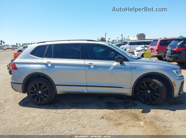 3VV3B7AX7LM167776 2020 VOLKSWAGEN TIGUAN Silver Widok wnętrza 360 stopni