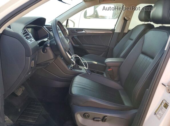 3VV3B7AX7NM101652 2022 VOLKSWAGEN TIGUAN White Widok wnętrza z przodu