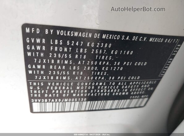 3VV3B7AX9JM005130 2018 VOLKSWAGEN TIGUAN White ძრავის განყოფილების ხედი