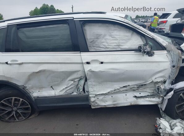 3VV3B7AX9LM016339 2020 VOLKSWAGEN TIGUAN White უკანა სალონის ხედი