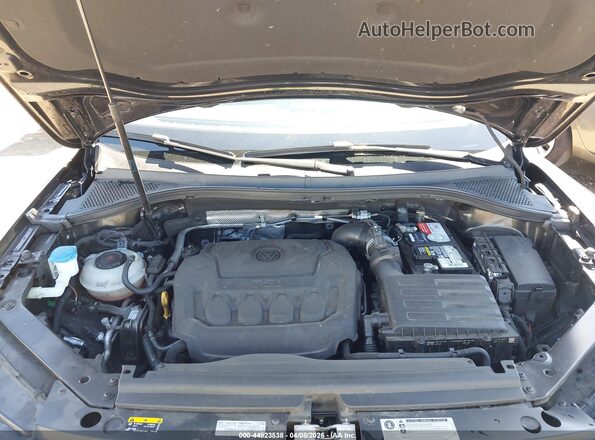 3VV3B7AX9LM086813 2020 VOLKSWAGEN TIGUAN Black უკანა ხედი