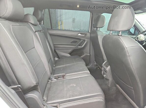 3VV3B7AX9LM157282 2020 VOLKSWAGEN TIGUAN White Սալոնի հետևի տեսք