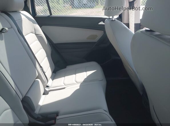 3VV4B7AX2KM062887 2019 VOLKSWAGEN TIGUAN Blue Widok naklejki z numerem VIN