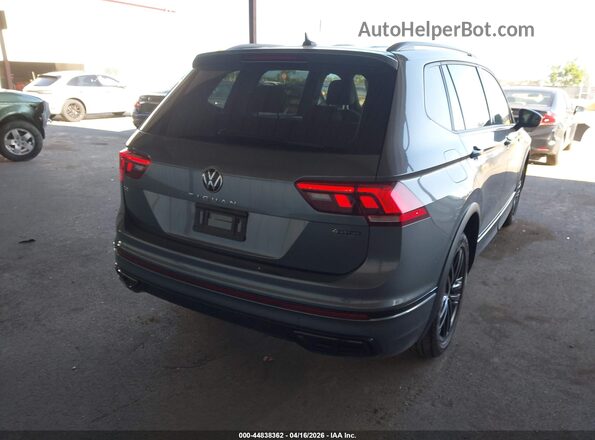 3VV8B7AX1NM102964 2022 VOLKSWAGEN TIGUAN Серый Задняя правая четверть