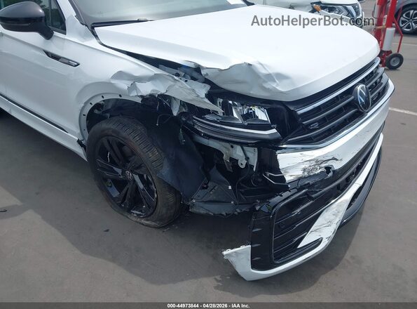 3VVCB7AX0RM156479 2024 VOLKSWAGEN TIGUAN White Front view
