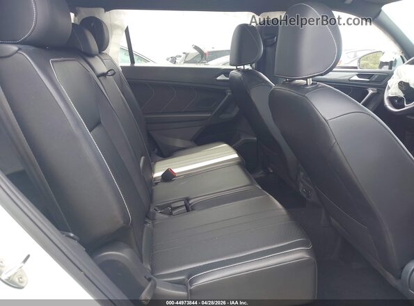 3VVCB7AX0RM156479 2024 VOLKSWAGEN TIGUAN White VIN sticker view