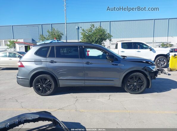3VVCB7AX6NM093902 2022 VOLKSWAGEN TIGUAN Gray 